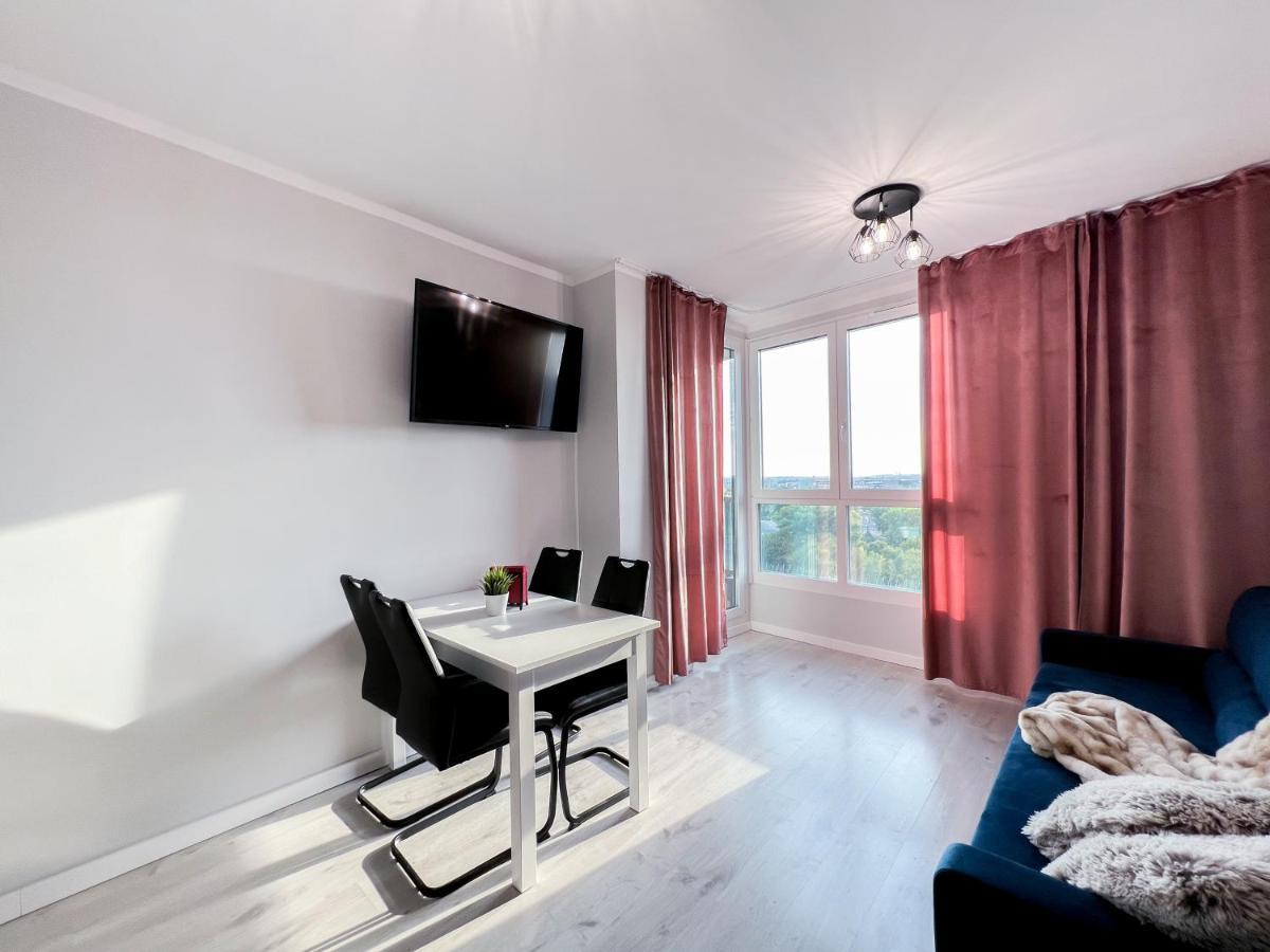 شقة 12 Floor Mogilska Tower كراكوفيا المظهر الخارجي الصورة